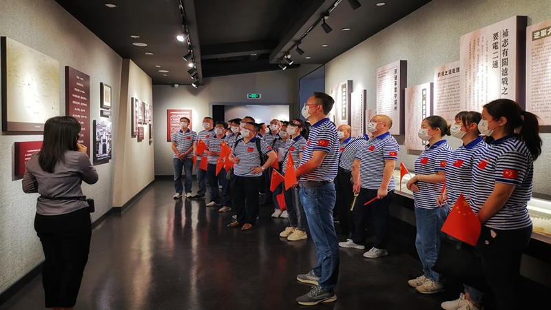 重溫崢嶸歲月，感悟紅色初心 ——瀘天化弘旭黨委開展“學(xué)黨史 感黨恩 跟黨走” 主題黨日活動(dòng)(圖3)