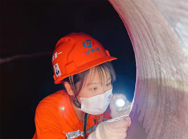   瀘天化弘旭檢測(cè)員工的另類“開擺”與“躺平”--瀘天化弘旭公司檢測(cè)中心海天化大修側(cè)記(圖1)