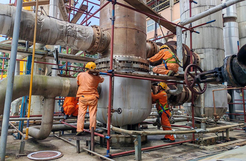 弘旭將士不畏難，上下一心戰(zhàn)“暑”關(guān)(圖2)