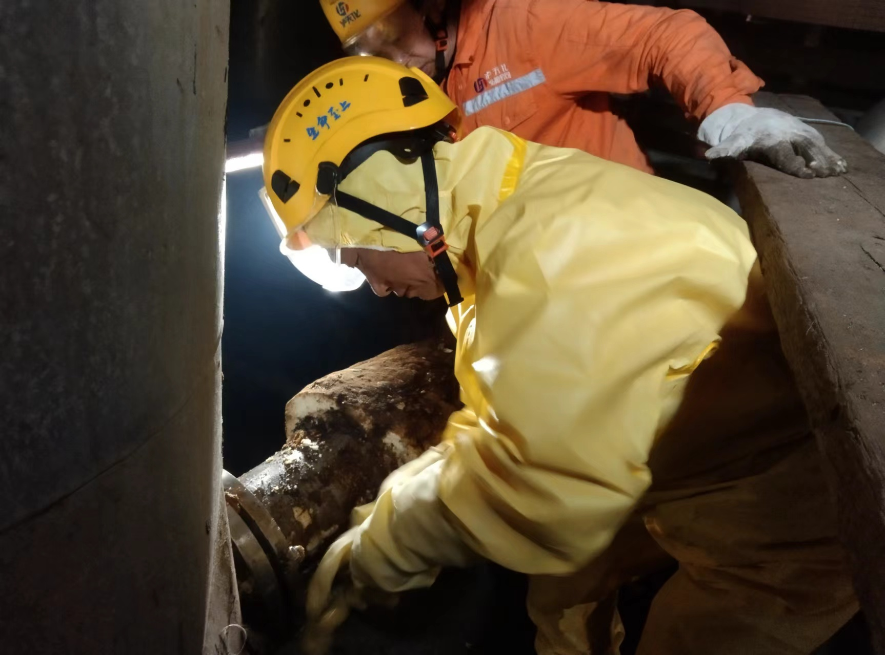 全力以赴搞建設 方圓之間顯擔當(圖2)